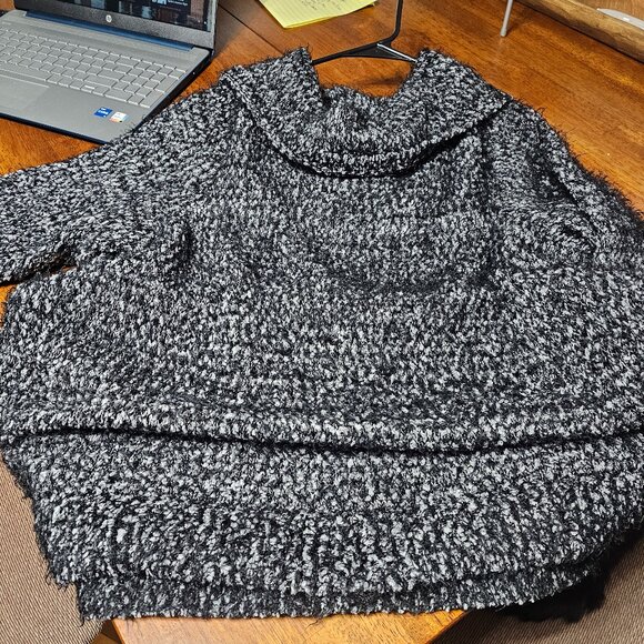 Lane Bryant Sweater - Picture 6 of 14